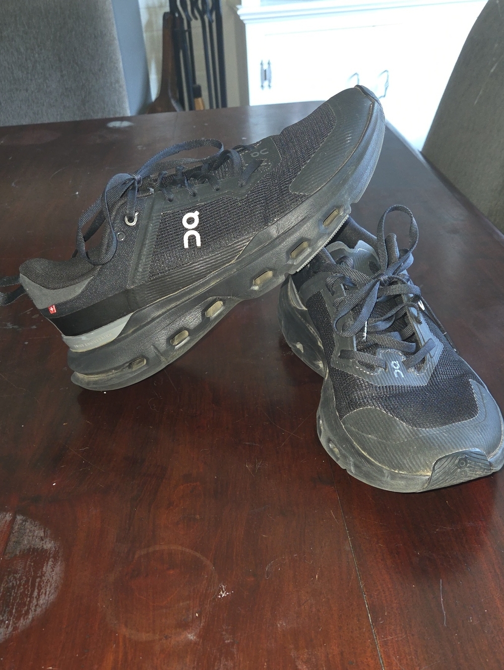 On Cloudpulse Next.  Black/grey Men's 9.5.